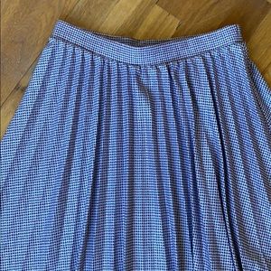 Pull & Bear Pleated skirt